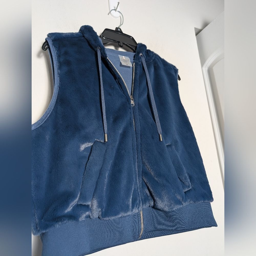 Calia Blue Fur Vest women's hooded full zip pristine sz M - Picture 6 of 10